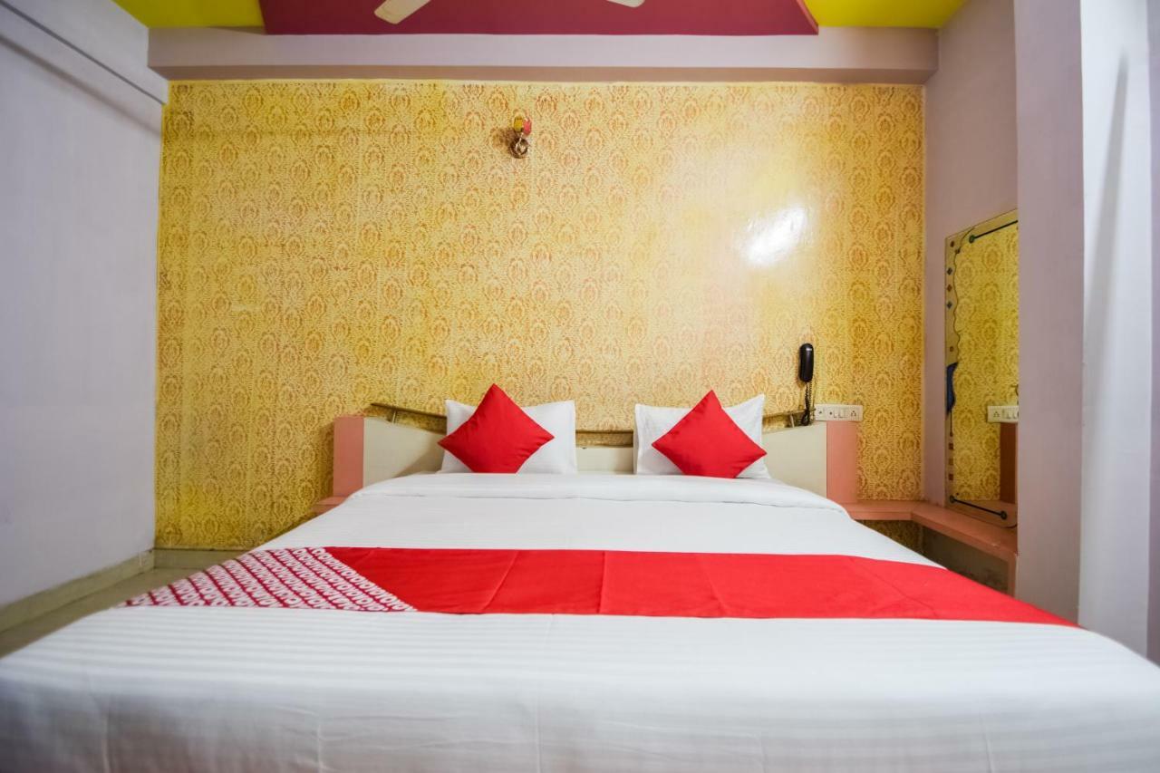 אודייפור Hotel Palak Palace מראה חיצוני תמונה