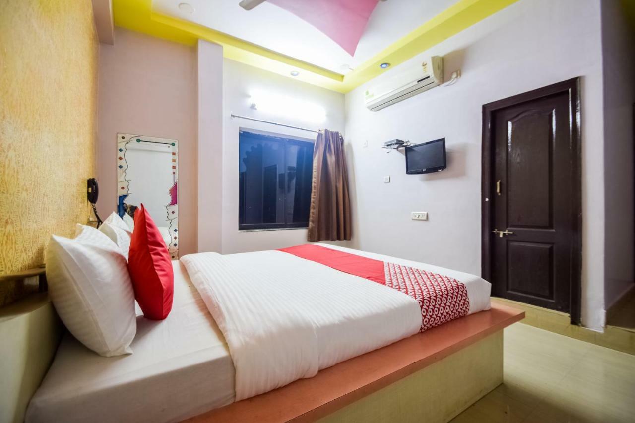 אודייפור Hotel Palak Palace מראה חיצוני תמונה
