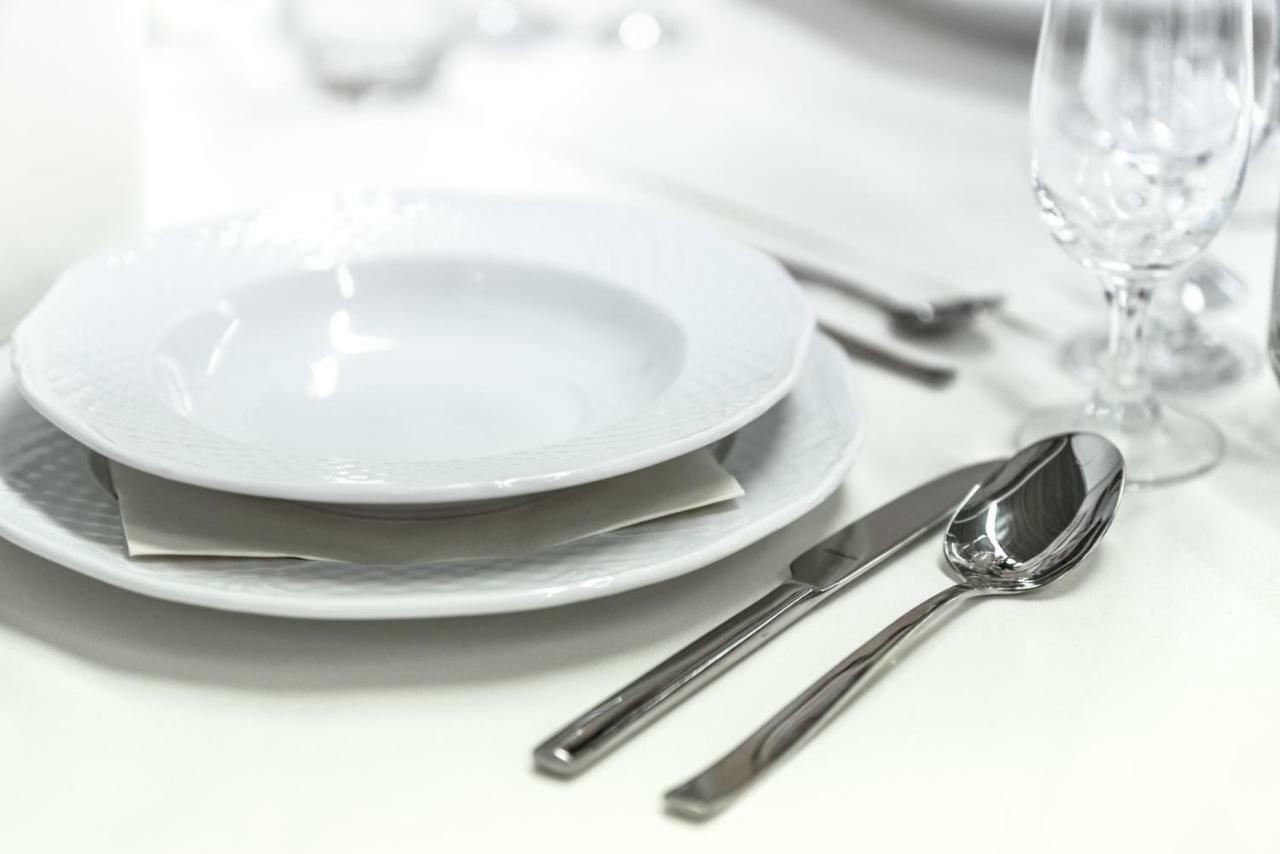 אודייפור Hotel Palak Palace מראה חיצוני תמונה